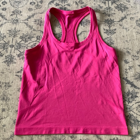 lululemon athletica Tops - Lululemon Women’s Swiftly Tech Racerback Tank Top 2.0 Race Length - sz 6  Pink